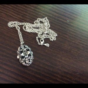 Pandora Wanda’s Garden Pendant Necklace (retired)